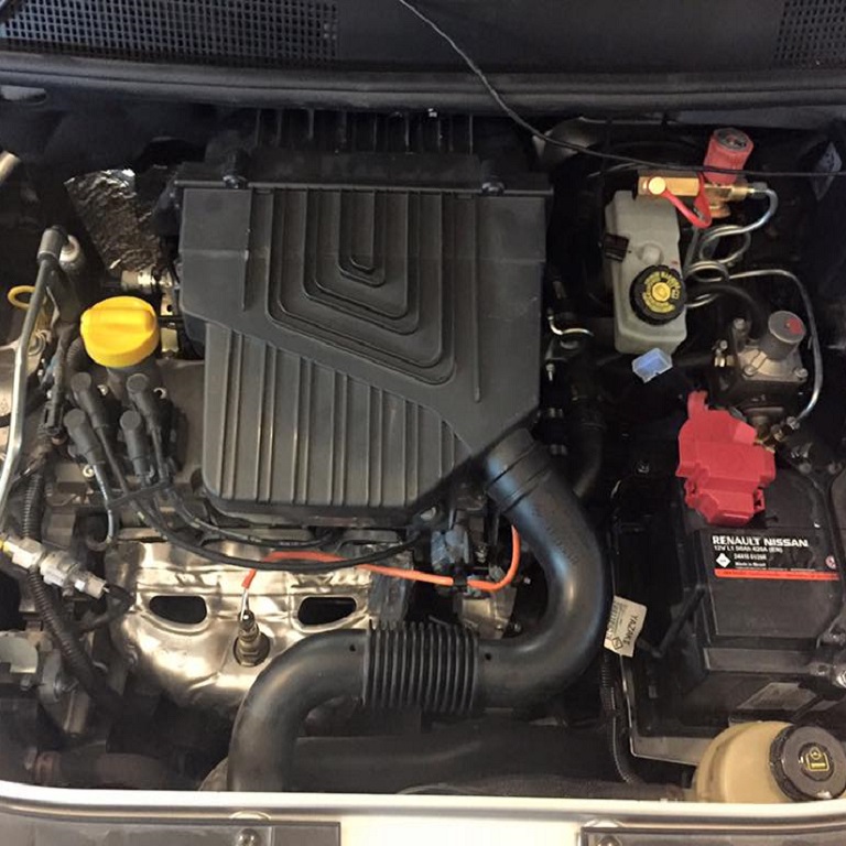 RENAULT Logan