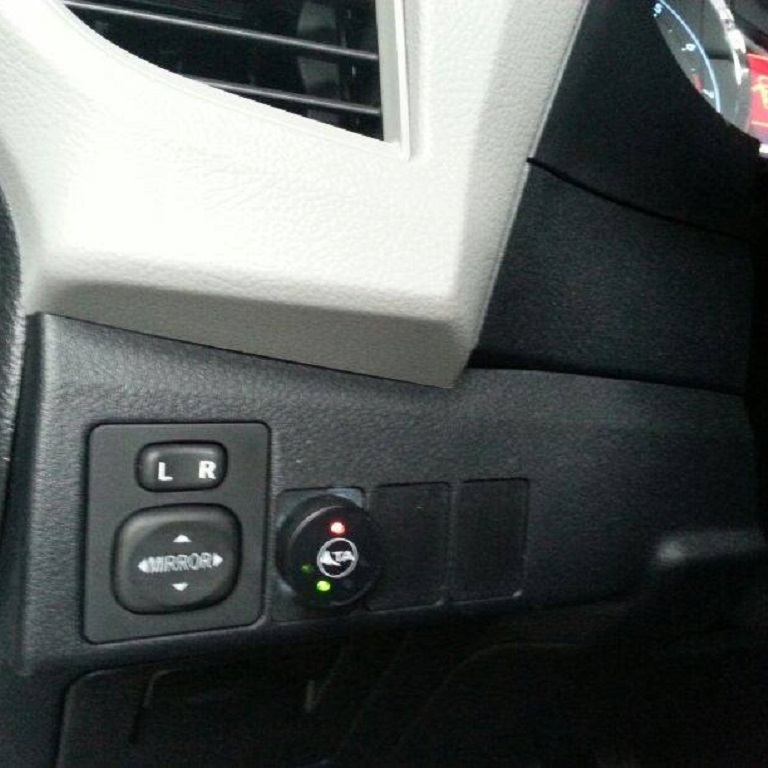 TOYOTA Corrolla